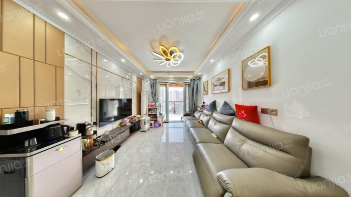 保利爱尚里尚景二手房实景图