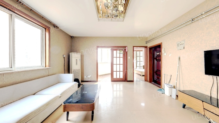 纬二路8号院二手房实景图