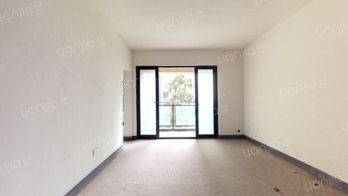 中粮鸿云二手房实景图