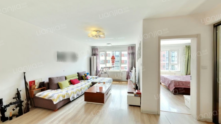 西韩新苑二手房实景图