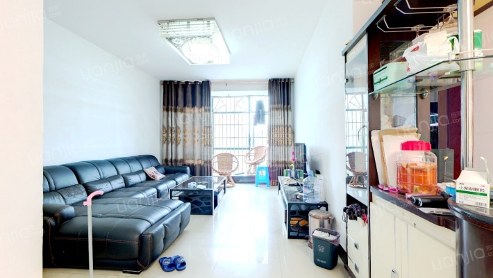 鸿基馨苑二手房实景图