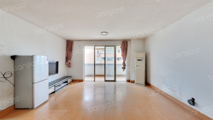 育秀中心二手房实景图