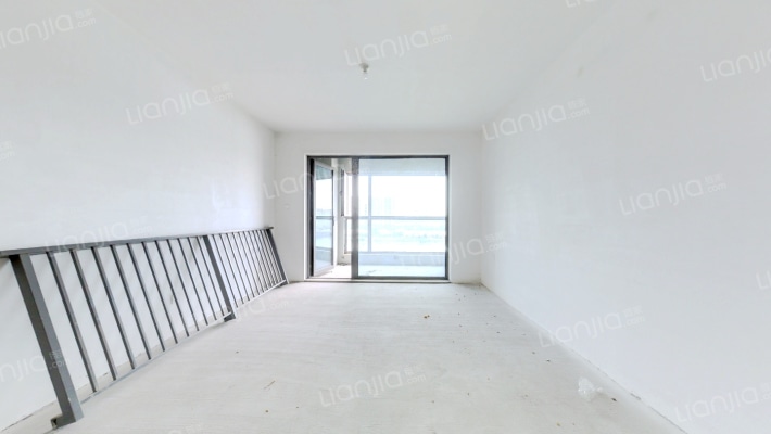 融创中心宸望二手房实景图