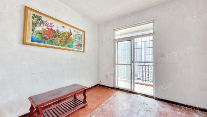 红霞名苑二手房实景图