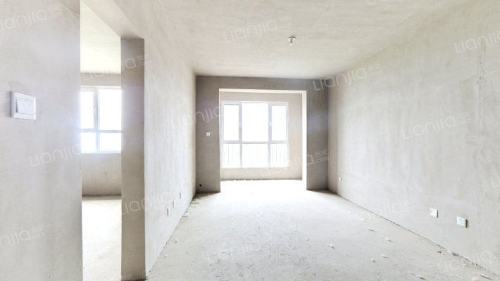 牛津花园，南向两居，人车分流，视野采光好-客厅