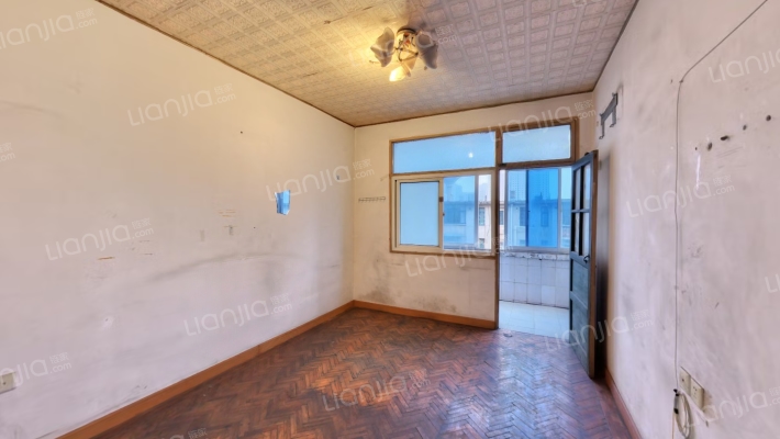 电大宿舍二手房实景图