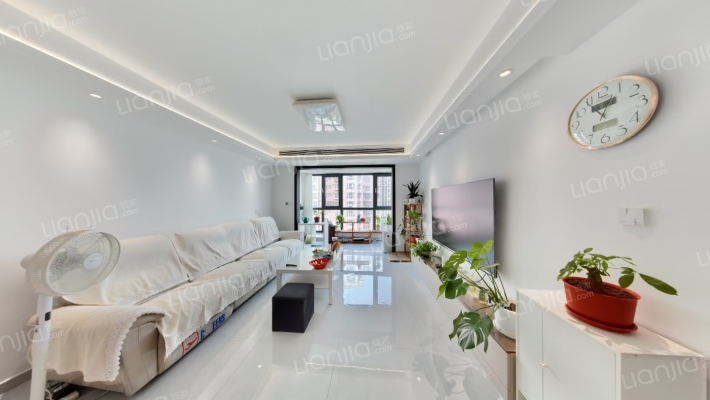 新世界阳光花园东区二手房实景图