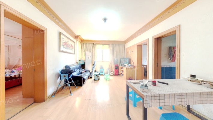 泰南苑二手房实景图