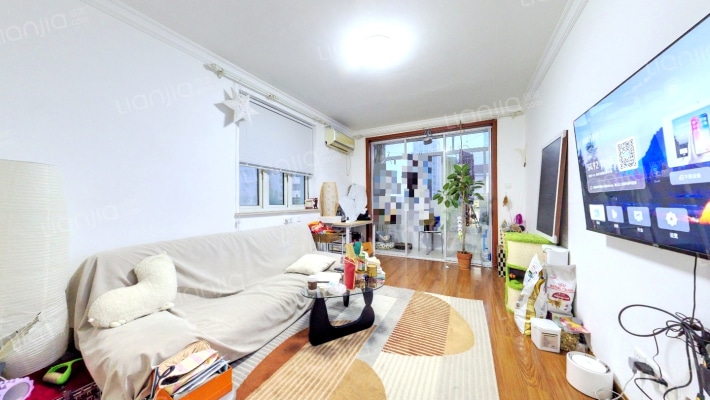 常熟路228弄二手房实景图