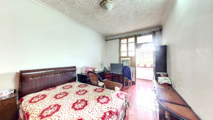 捍卫路二手房实景图