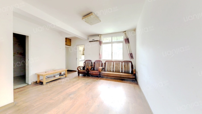 通锦桥路二手房实景图