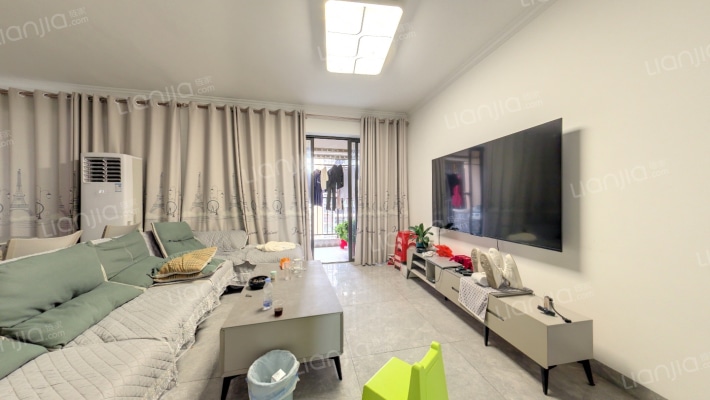 金碧蓝湾一期二手房实景图