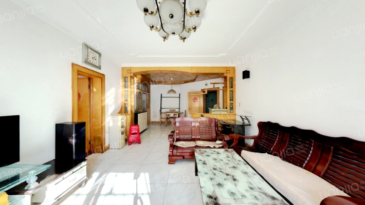 强臣地产二手房实景图