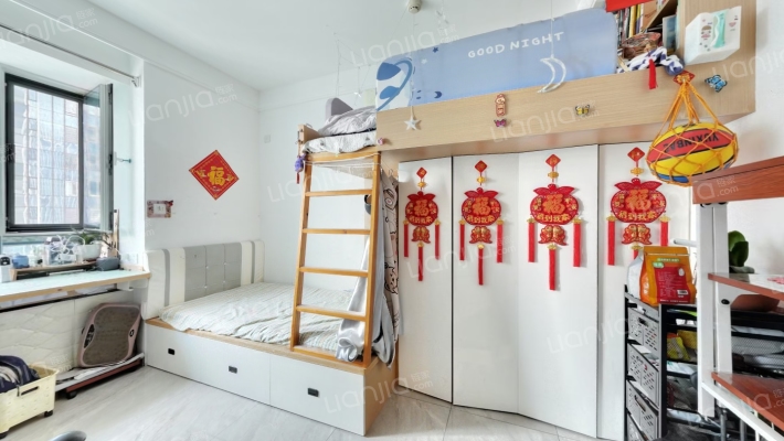 洲际酒店·新星公馆二手房实景图