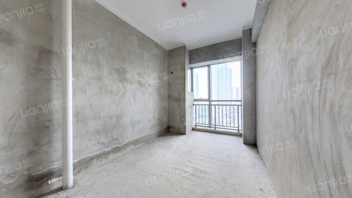 绿地国博滨江公馆二手房实景图