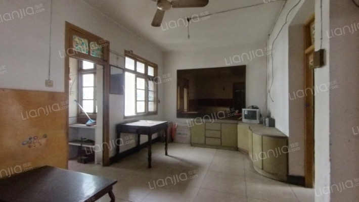 南岳电控家属区二手房实景图