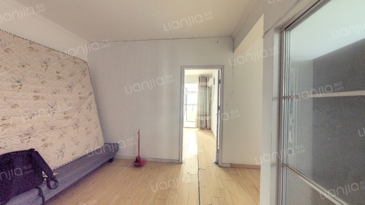 幸福金色湖畔二手房实景图