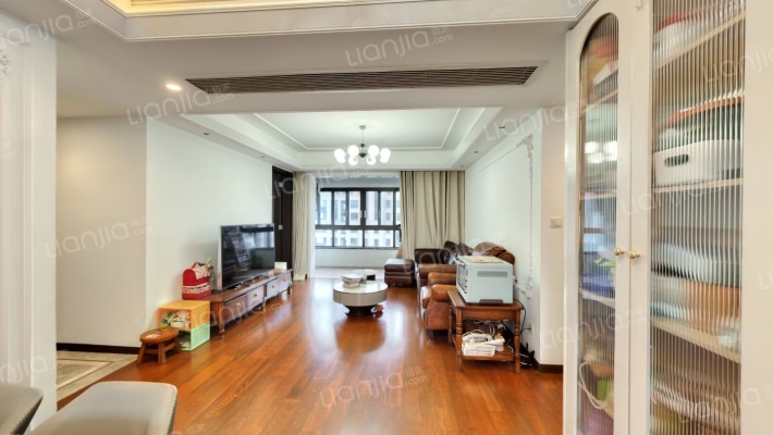 万科蓝色东方二手房实景图