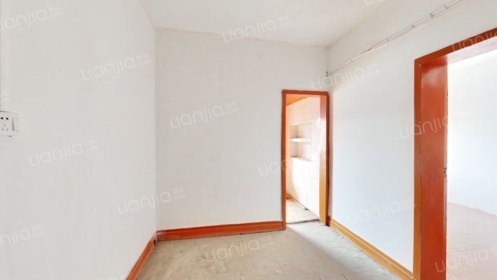 农经委家属楼二手房实景图