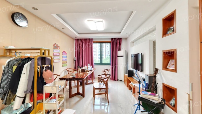 繁荣公寓二手房实景图