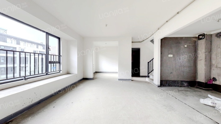 阳光城保亿翡丽云邸二手房实景图