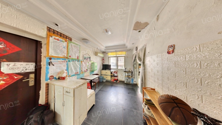 江西省皮肤病专科医院宿舍二手房实景图