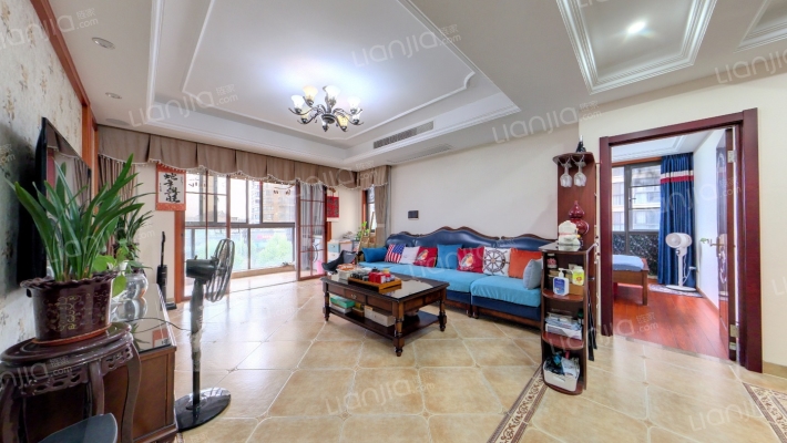 彩虹名家二手房实景图