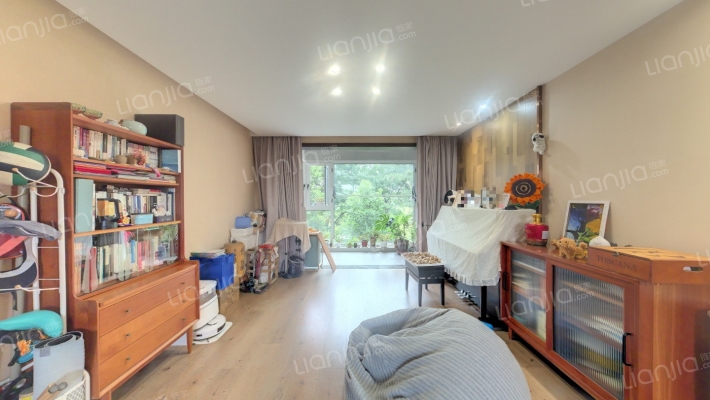 莱蒙都会北区二手房实景图