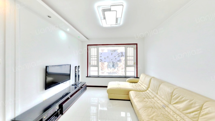 天成领寓二手房实景图