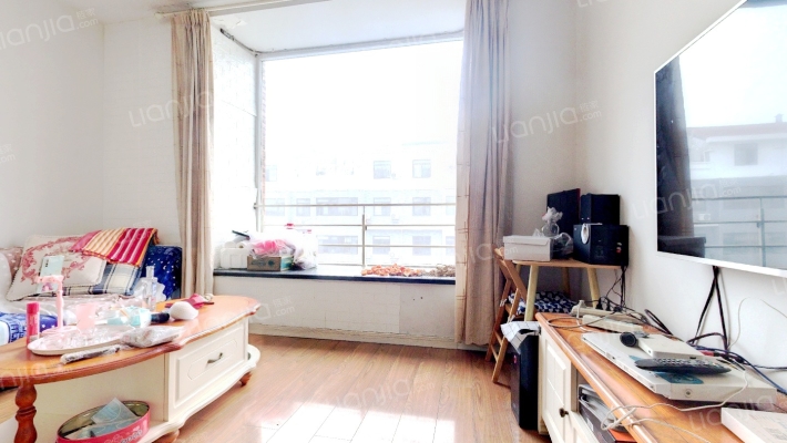 桂冠景城二手房实景图