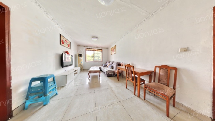 新雅街4号二手房实景图