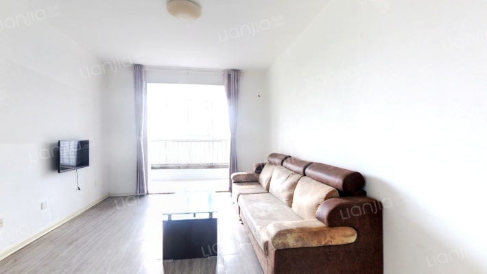 双语门口 房本在手  无抵押 可正常首付-客厅