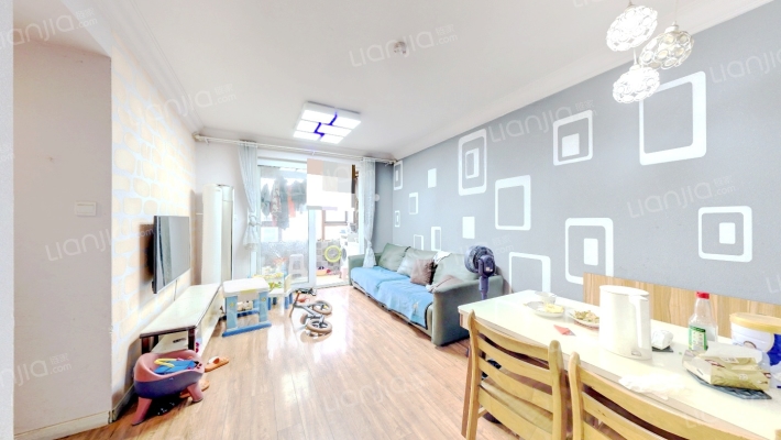 万科悦庭二手房实景图