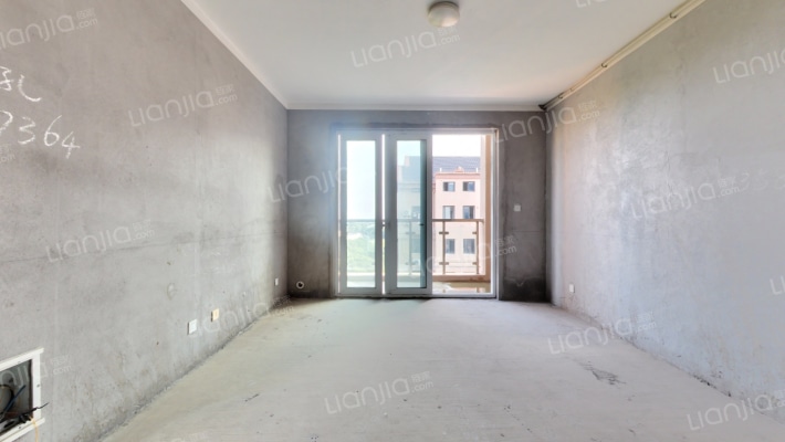 锦霞花院二手房实景图