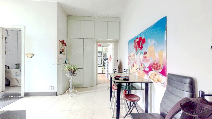 市药材公司宿舍二手房实景图