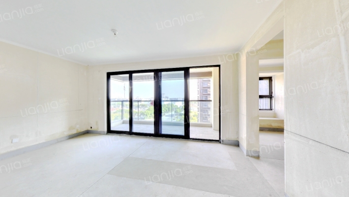 中奥滨河境二手房实景图