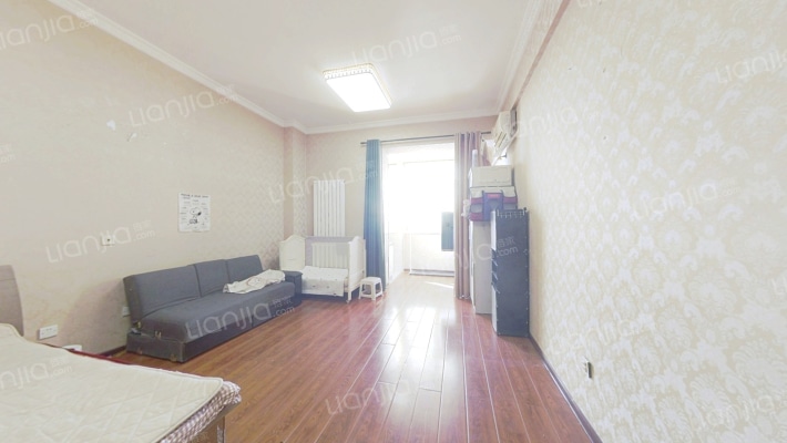 万达广场C区二手房实景图