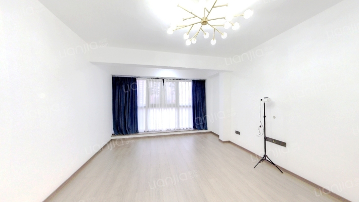 恒隆广场二手房实景图