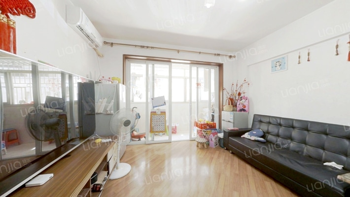 宝龙苑二手房实景图