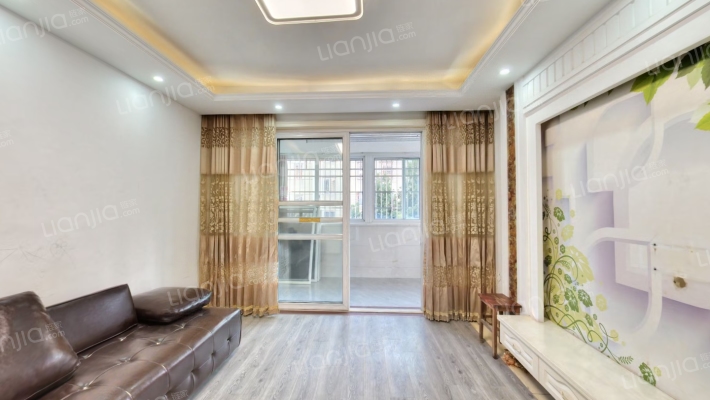 百合春天二手房实景图