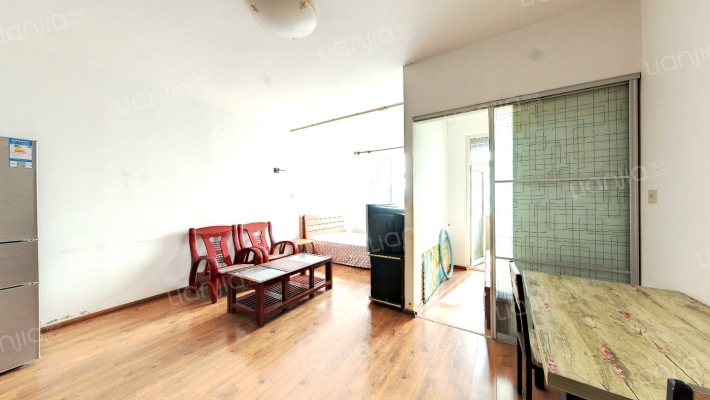 龙王塘一号二手房实景图