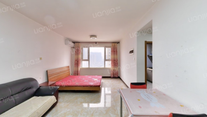 环球凯旋公馆二手房实景图