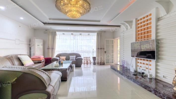 凯旋滨江二手房实景图