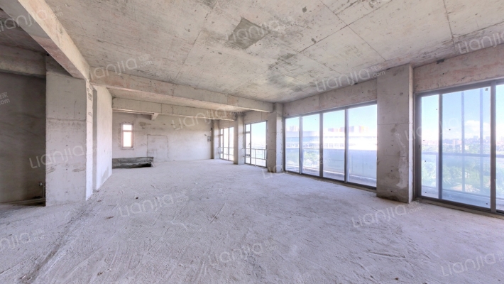 珑玥组团二手房实景图