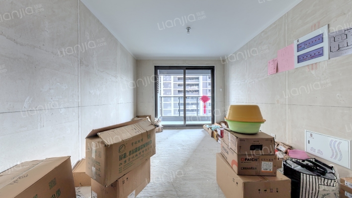 玲珑河畔二手房实景图