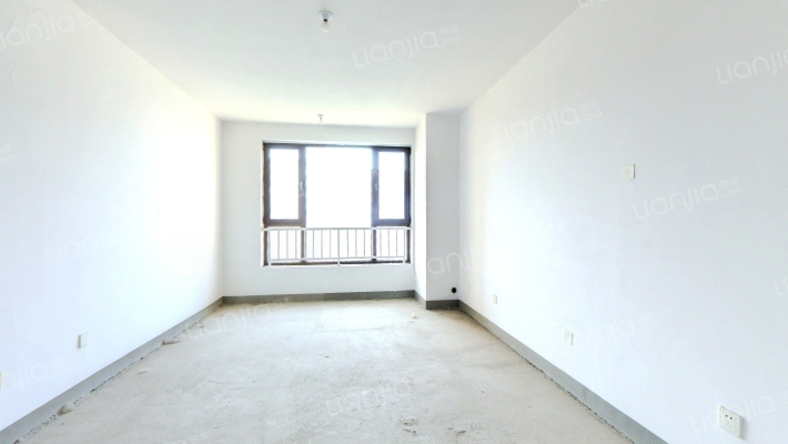 鸿坤满五唯一，高楼层，采光充足，视野开阔-客厅