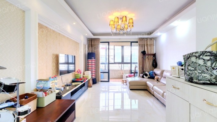 新景花园二手房实景图