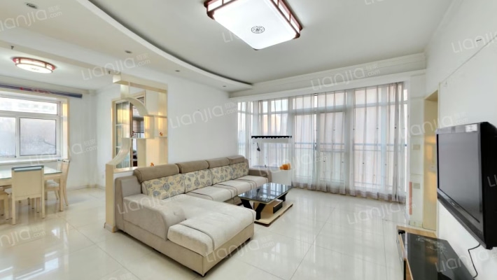 怡海翠庭二手房实景图