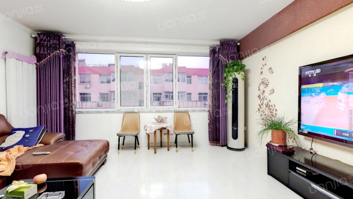 出售槐林新村南北通透，高新区四居室。-客厅