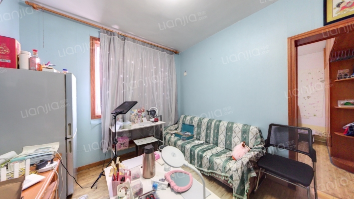 怡滨花苑二手房实景图